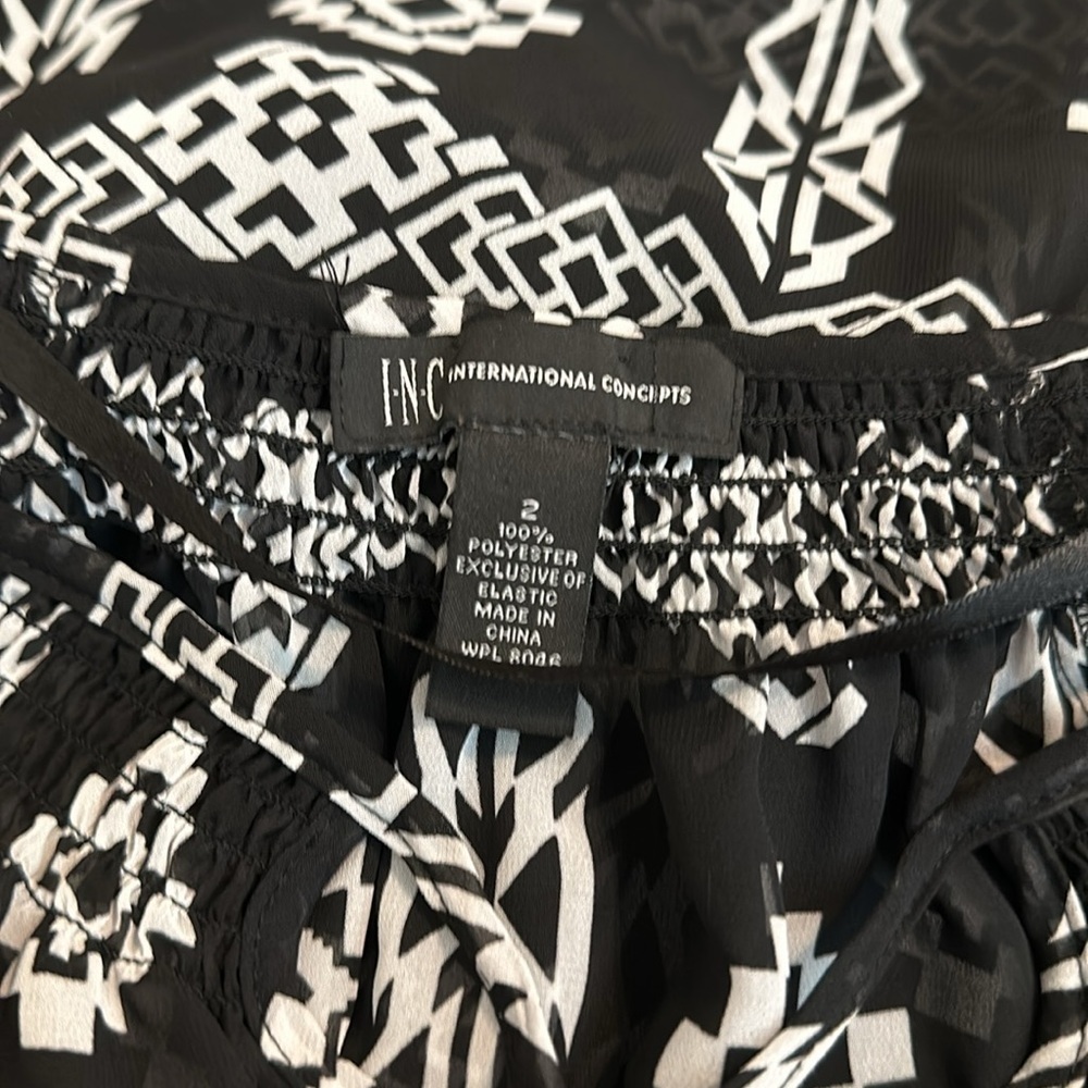 INC INTERNATIONAL CONCEPTS B/W AZTEC PRINT BLOUSE GUC SZ 2 CAREER EVERYDAY - Picture 8 of 8